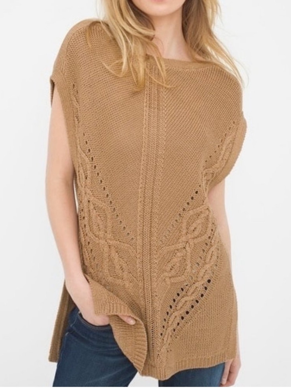 WHBM PETITE CARAMEL CABLE KNIT SLEEVELESS SWEATER